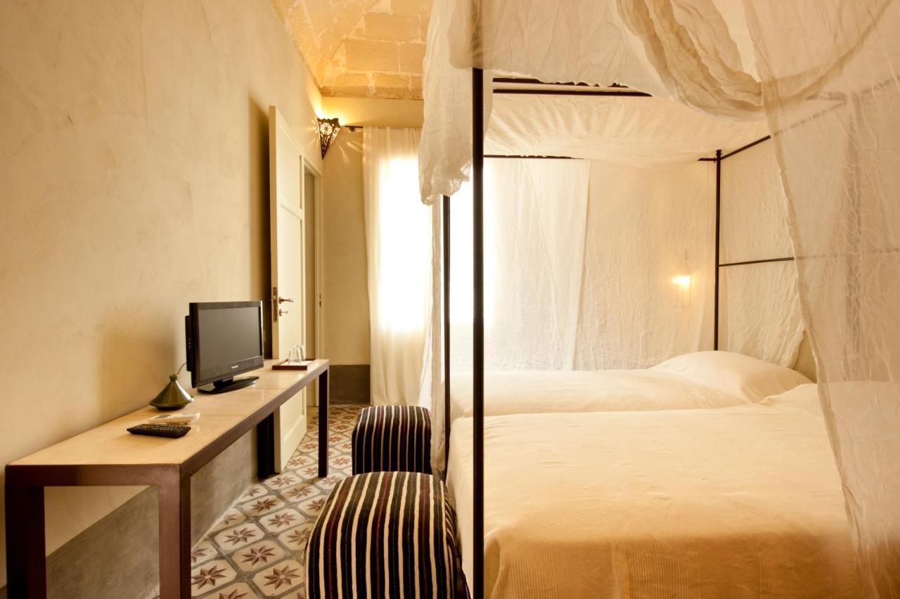 La Casa Dell'Arancio Bed & Breakfast Фавиняна Екстериор снимка