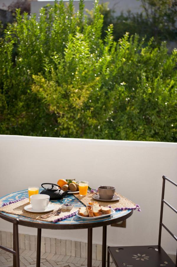 La Casa Dell'Arancio Bed & Breakfast Фавиняна Екстериор снимка