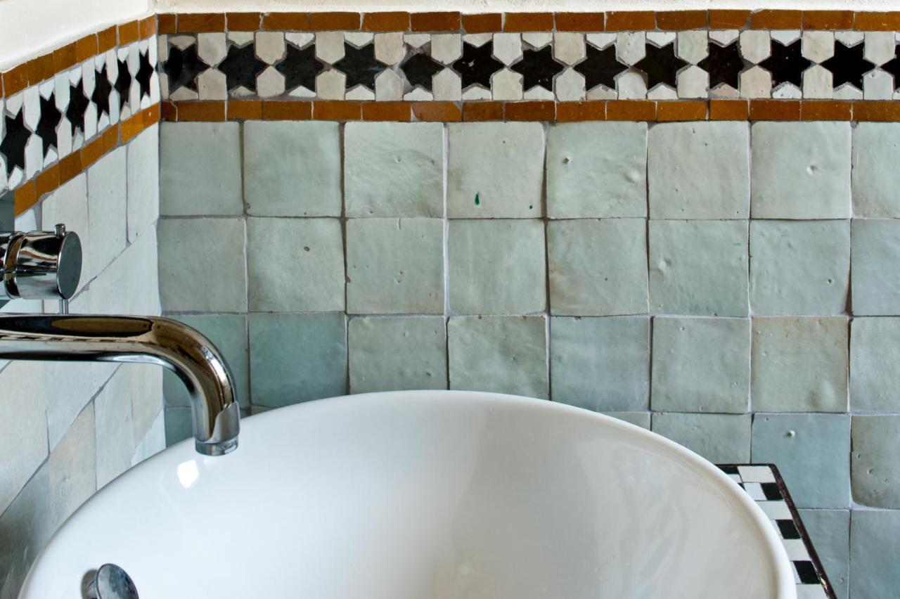 La Casa Dell'Arancio Bed & Breakfast Фавиняна Екстериор снимка