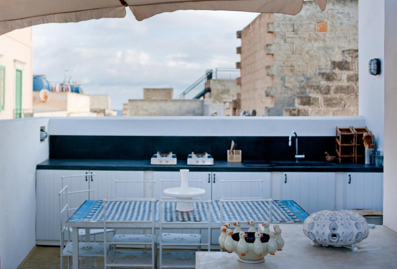 La Casa Dell'Arancio Bed & Breakfast Фавиняна Екстериор снимка