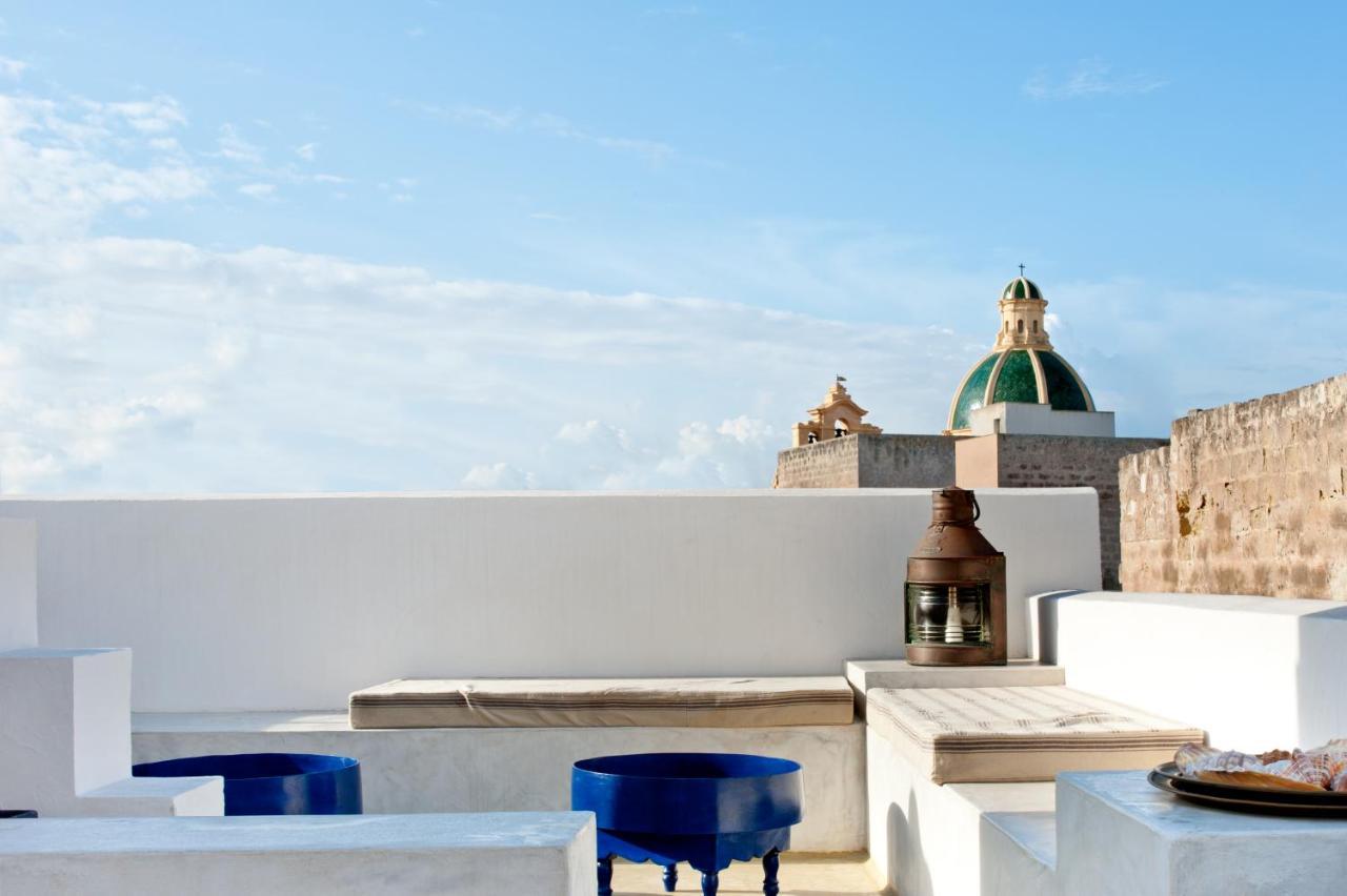 La Casa Dell'Arancio Bed & Breakfast Фавиняна Екстериор снимка
