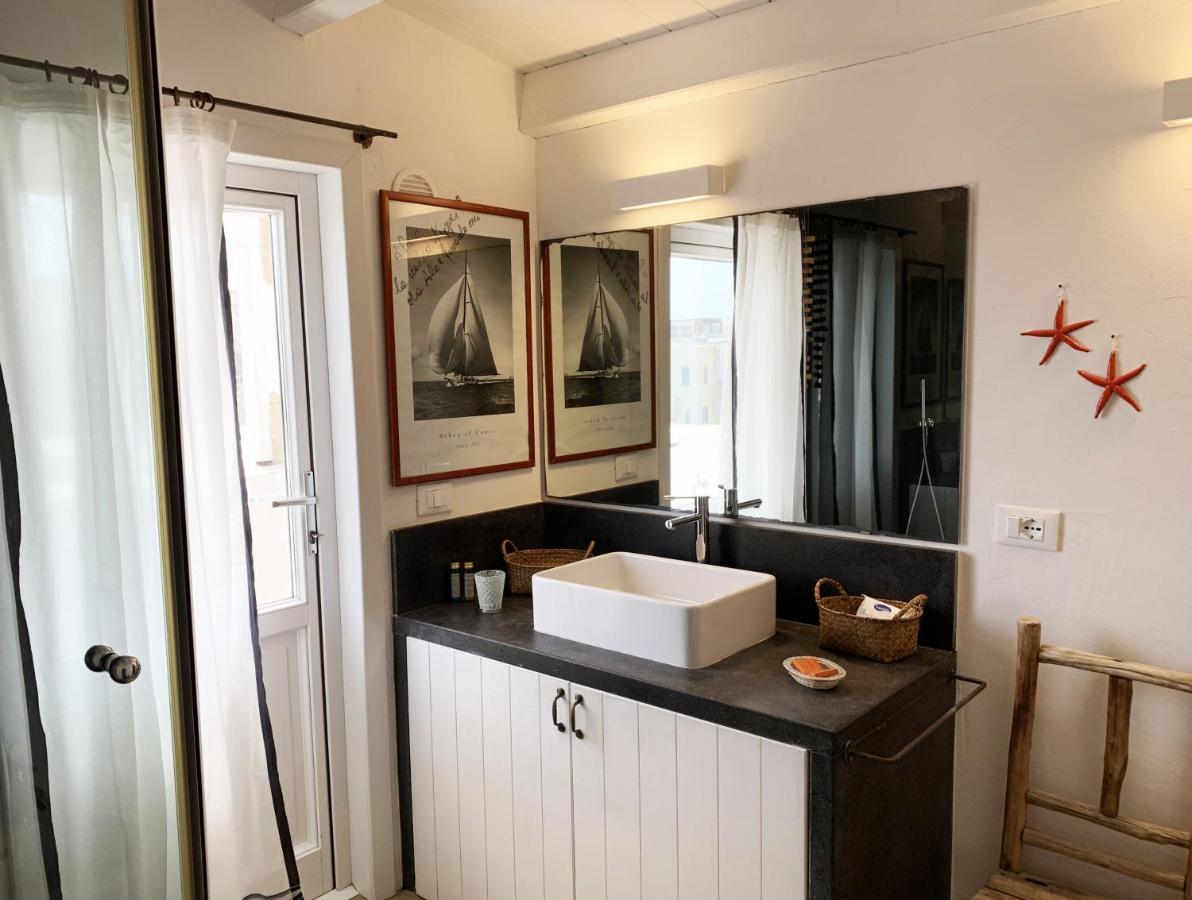La Casa Dell'Arancio Bed & Breakfast Фавиняна Екстериор снимка